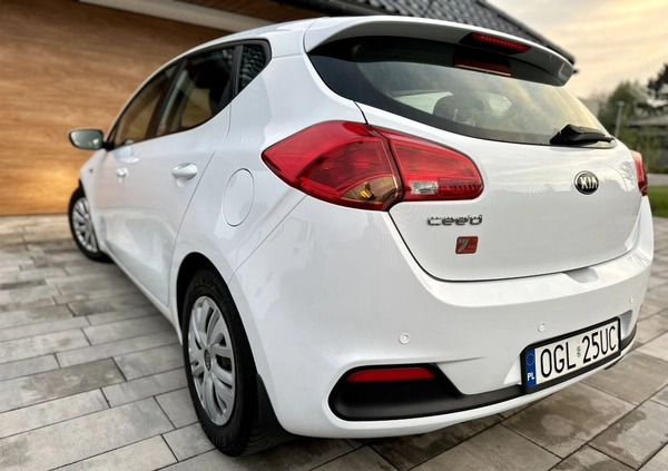 Kia Ceed cena 24900 przebieg: 248000, rok produkcji 2012 z Racibórz małe 379